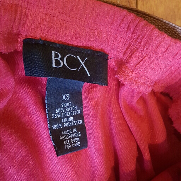 BCX Red High Low Skirt - Picture 6 of 7
